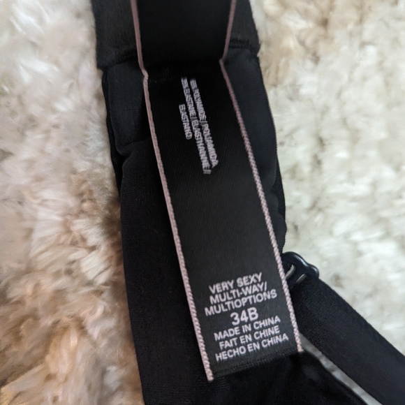 Victoria Secret bra - Picture 2 of 2